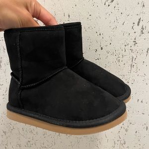 OLD NAVY Winter Boots Girls Toddler Size 8 Black Warm Boots